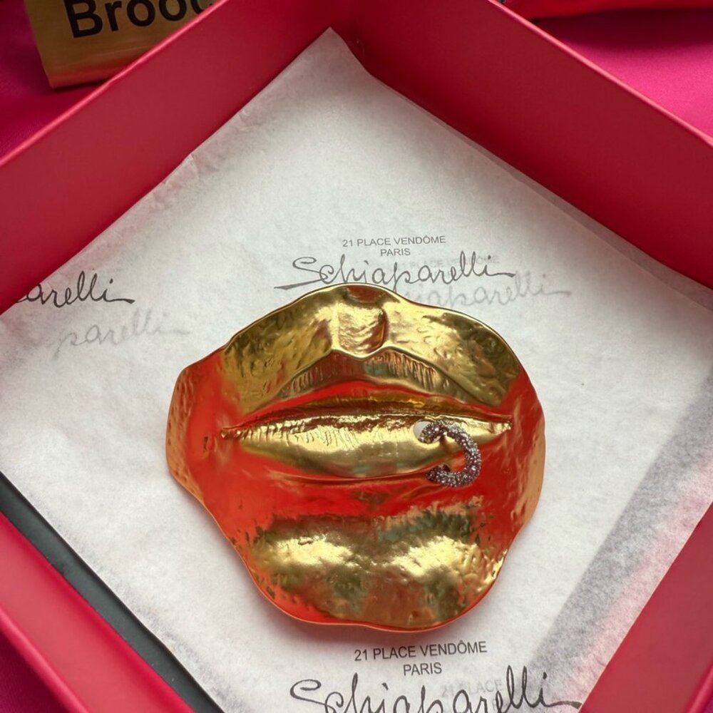 Schiaparelli Golden Lips Brooch
